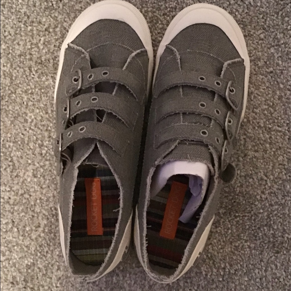 NWOB Rocket dog gray Jolissa sneaker sz 9